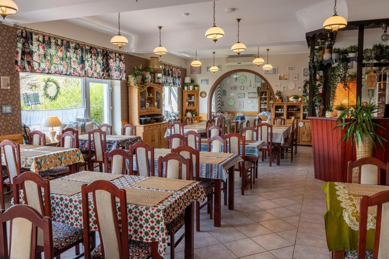 Gosciniec Skolimowka Restauracja I Pokoje Ze Sniadaniem Na Kaszubach 切米诺 外观 照片